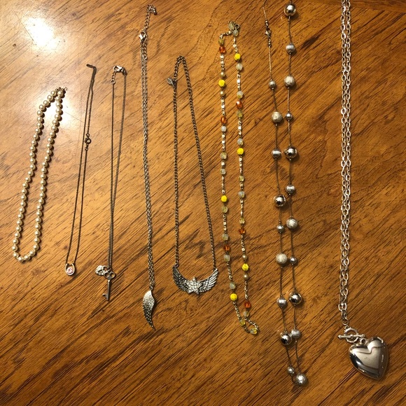 Assorted Jewelry - Picture 2 of 6